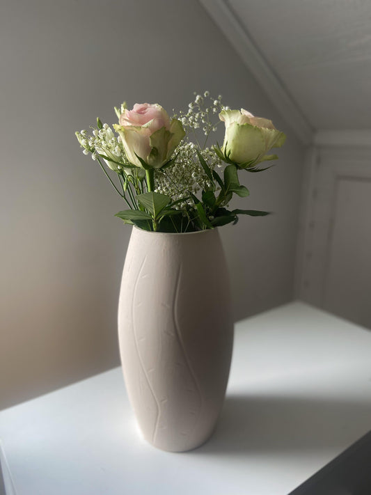 Beige rustikk vase