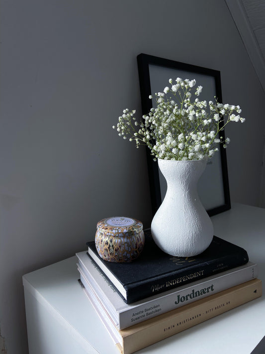 Hvit rustikk vase